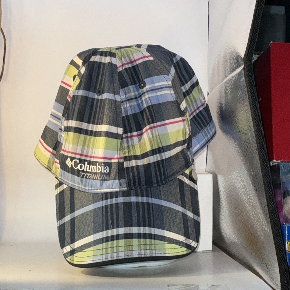 Columbia Titanium Plaid Adjustable Women's One Size Baseball Cap